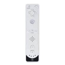 Load image into Gallery viewer, Snakebyte Wii ( also works with WiiU) - Motion XL+ Starter Pack - white
